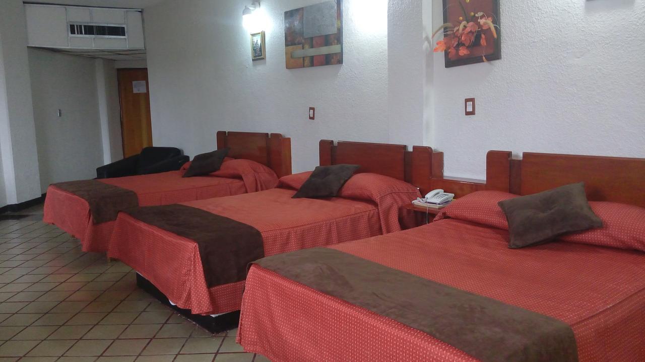 Hotel Cabildos 塔帕丘拉 外观 照片
