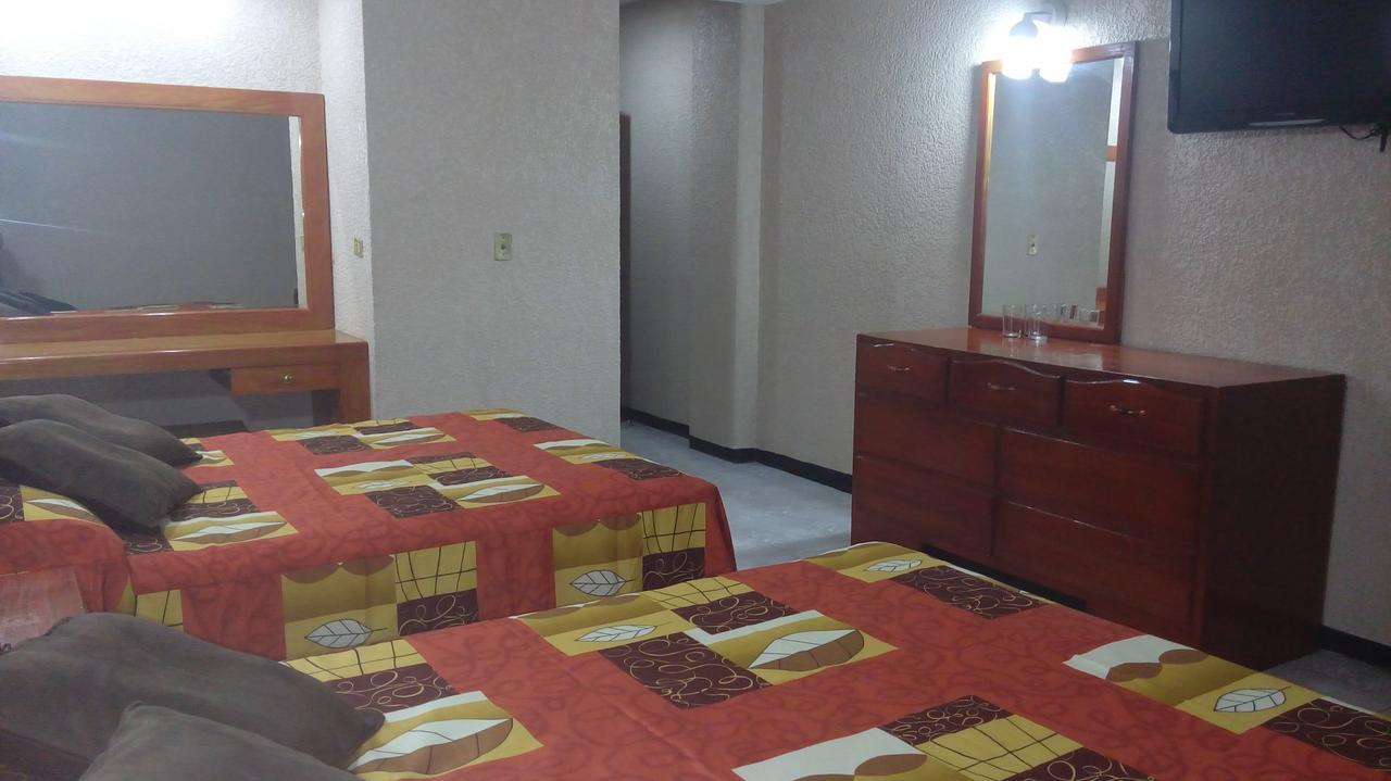 Hotel Cabildos 塔帕丘拉 外观 照片